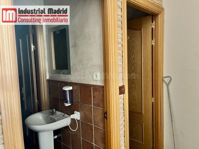 ALTA NAVE ESCAPARATE EN ARGANDA DEL REY - foto 3