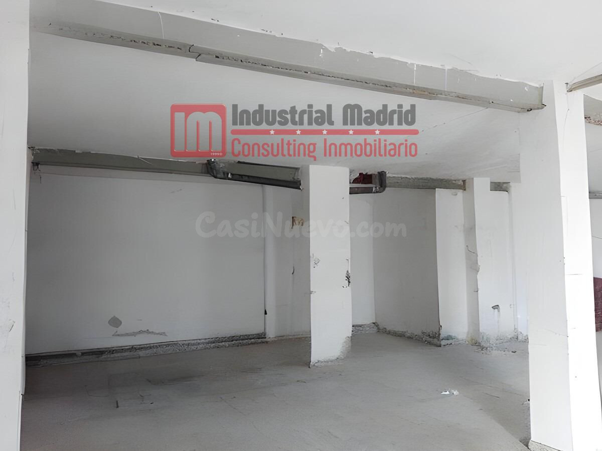 Local diáfano de 240 m2 en venta en Campo Real con posibilid - foto 5