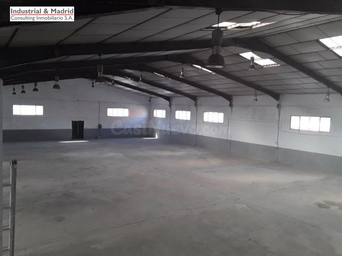 NAVE GRANDE EN VENTA Y ALQUILER EN MEJORADA DEL CAMPO - foto 2