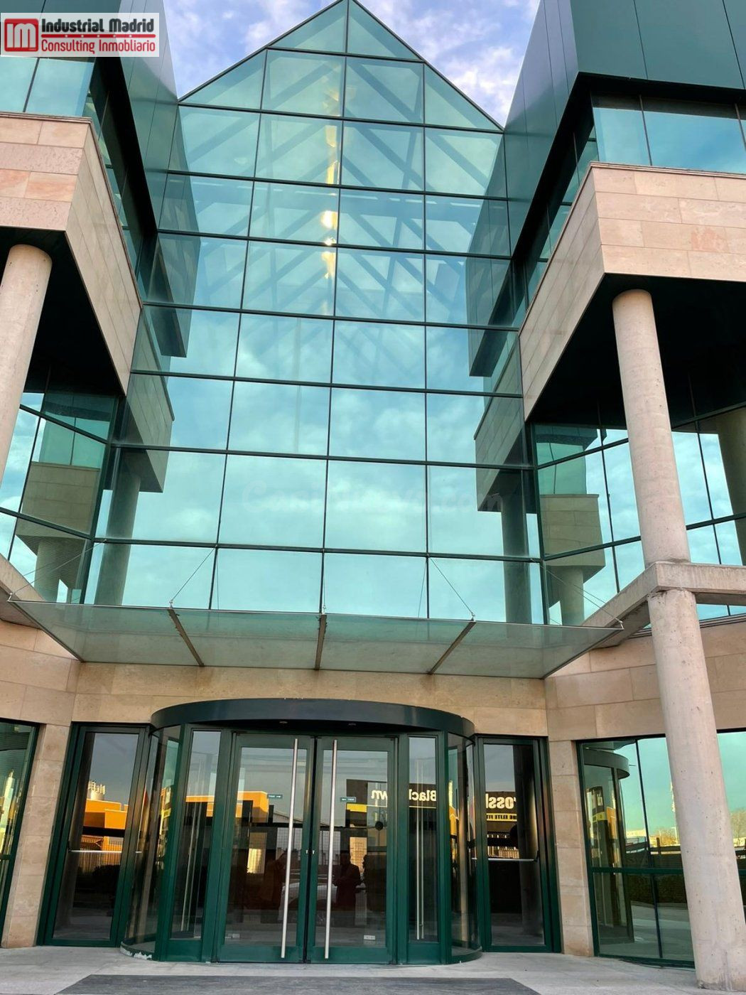 EDIFICIO REPRESENTATIVO EN VENTA Y ALQUILER - foto 5