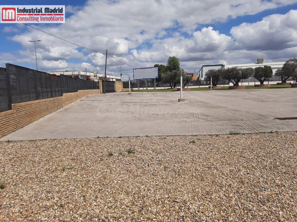 TERRENO INDUSTRIAL EN ALQUILER EN ARGANDA DEL REY.