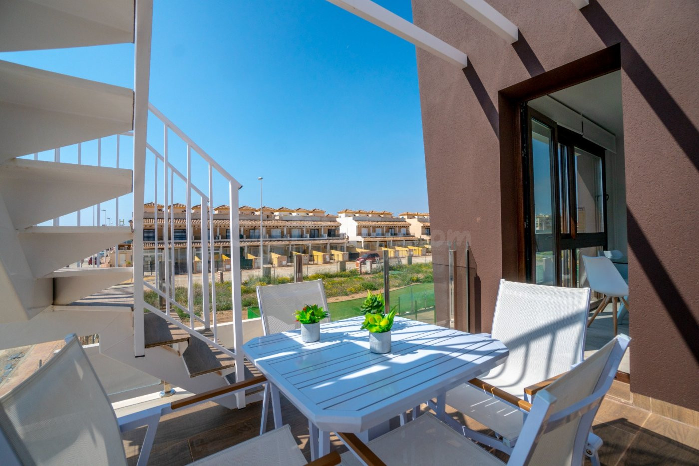 BUNGALOW EN PLANTA ALTA DE 2 DORMITORIOS EN SAN PEDRO DEL PI - foto 3