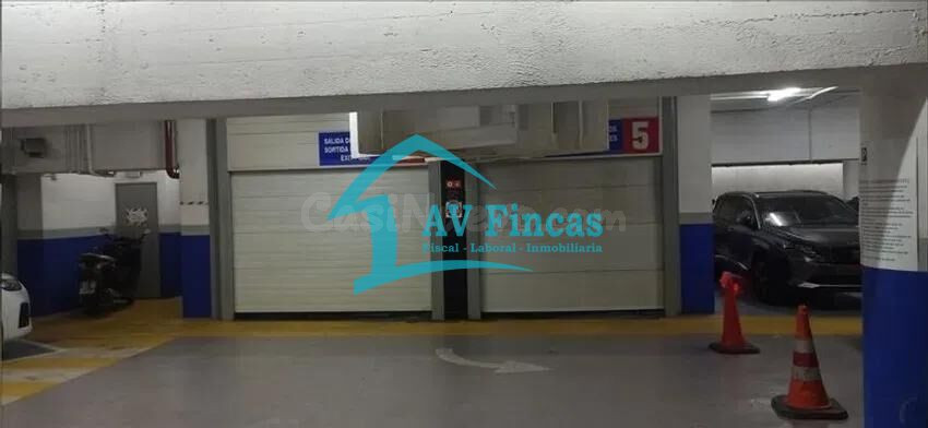 Parking en venta en Barcelona - foto 3