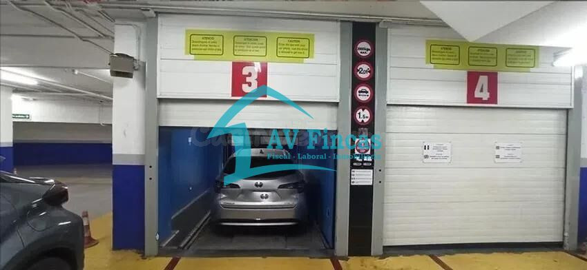Parking en venta en Barcelona - foto 4