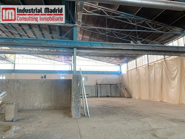 SE ALQUILA NAVE EN VICALVARO - foto 4