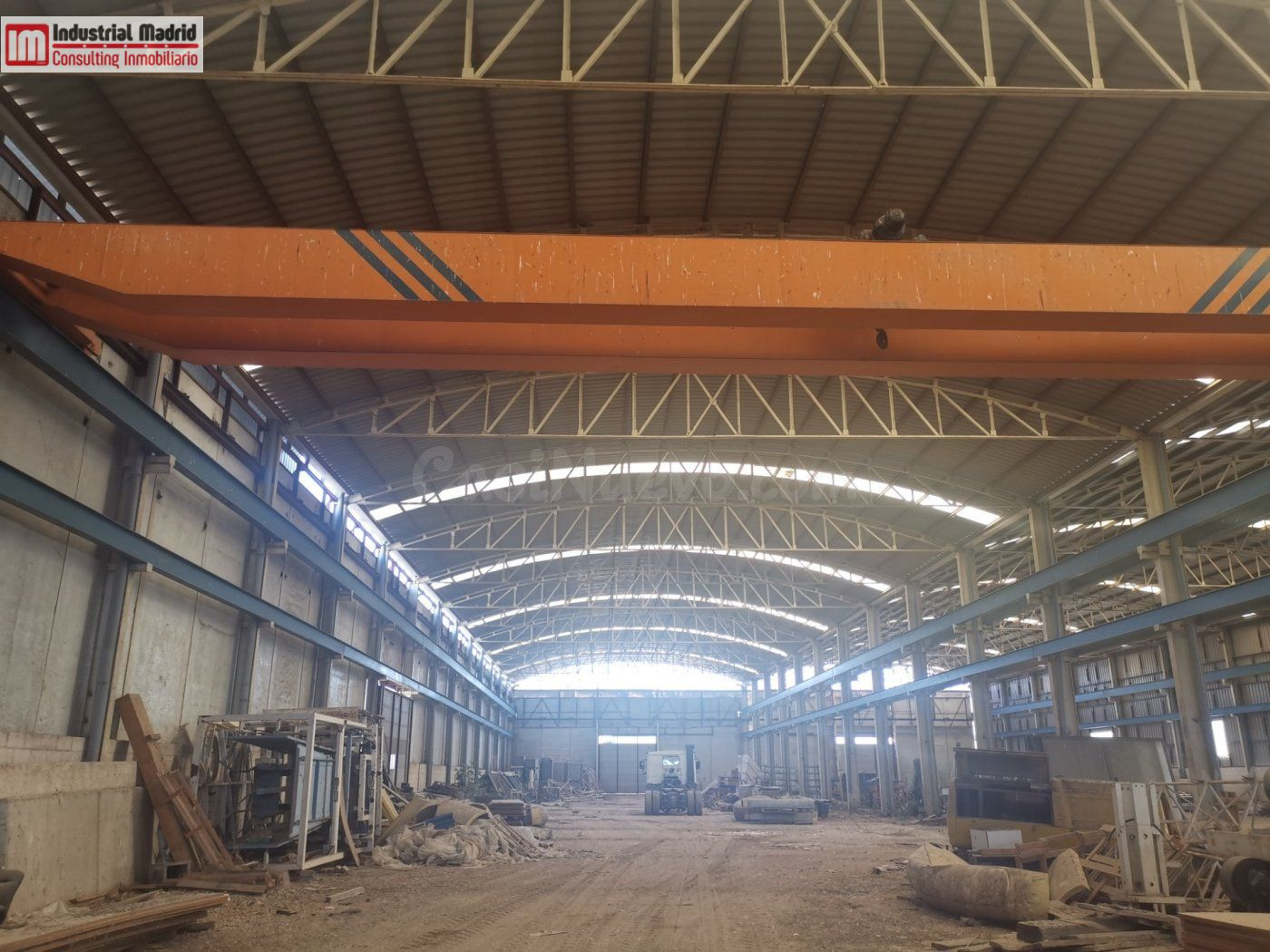 SE VENDE NAVE INDUSTRIAL CON CAMPA EN SESEÑA. - foto 4