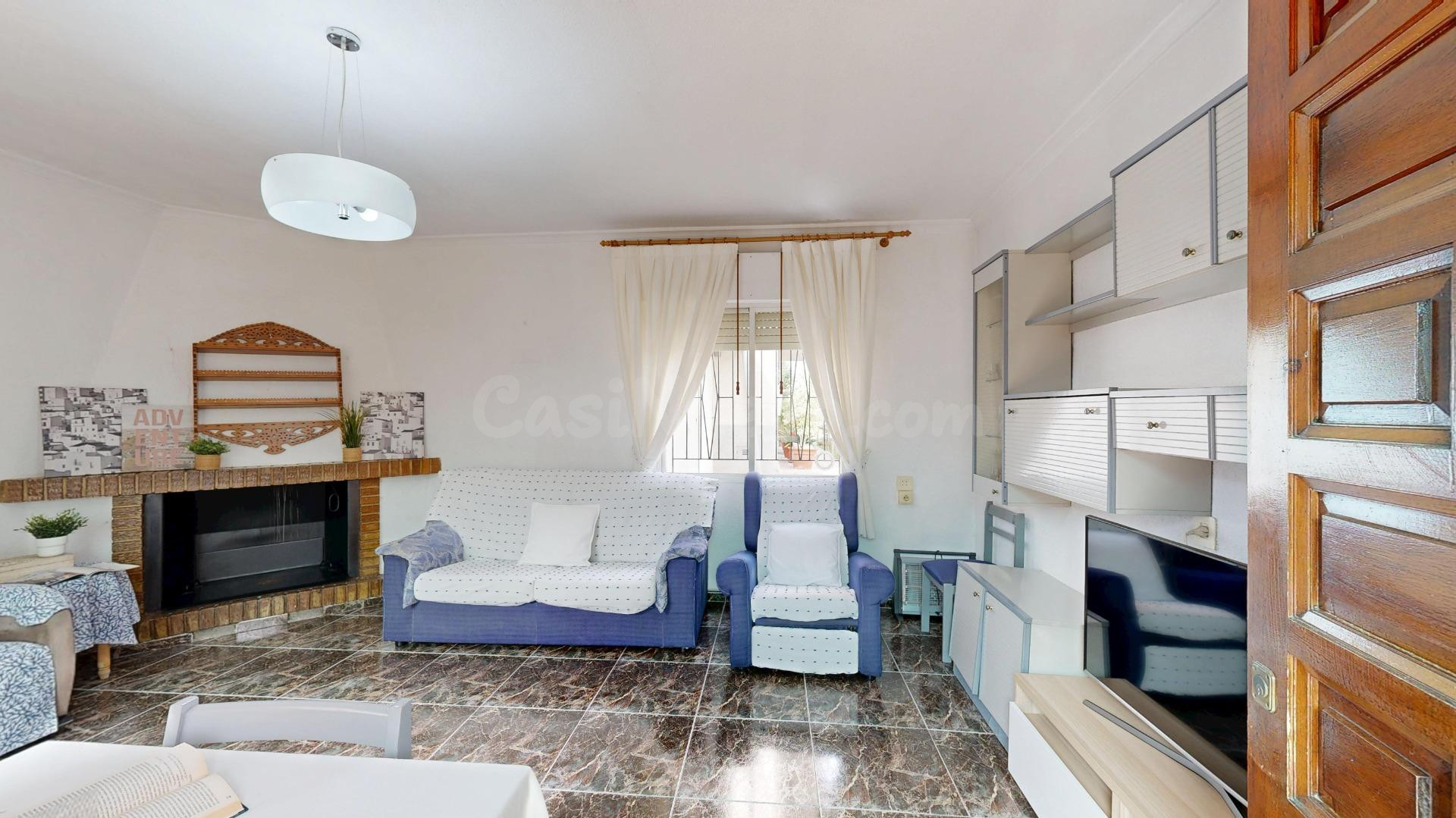 Casa con huerto en La Albatalía.