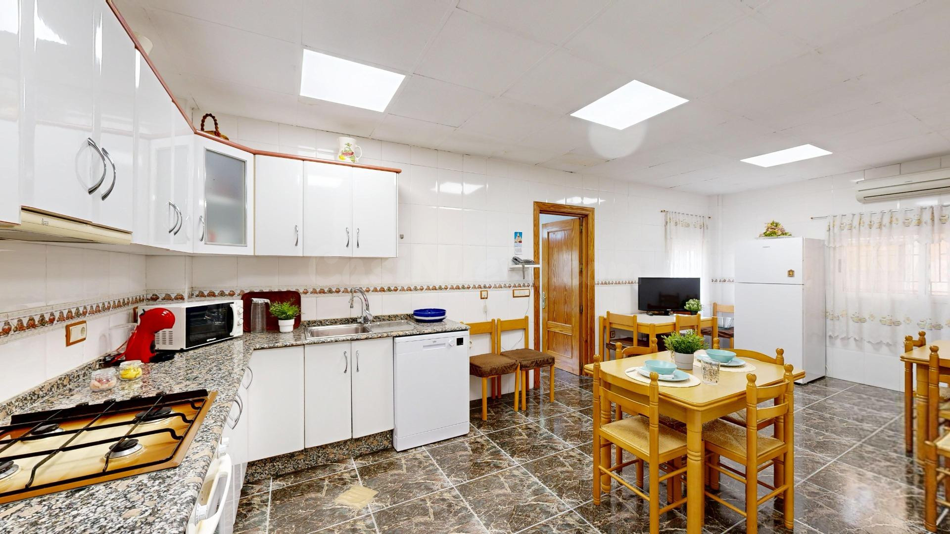 Casa con huerto en La Albatalía. - foto 4