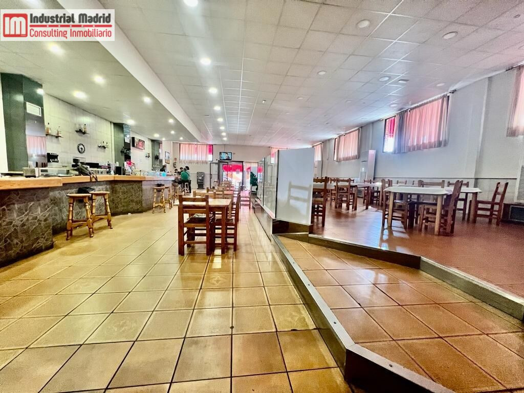 VENTA DE RESTAURANTE EN POLÍGONO INDUSTRIAL EN ARGANDA DEL R - foto 3
