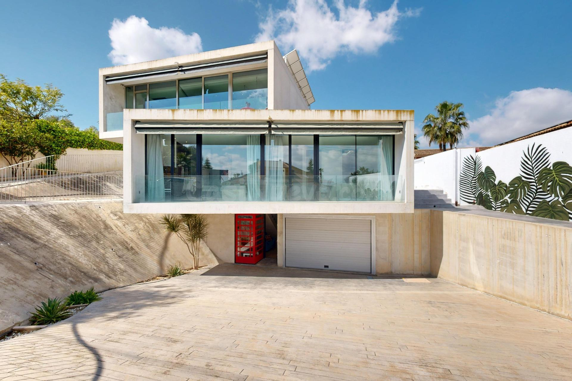 Chalet de autor con piscina salada y arquitectura de vanguar - foto 3