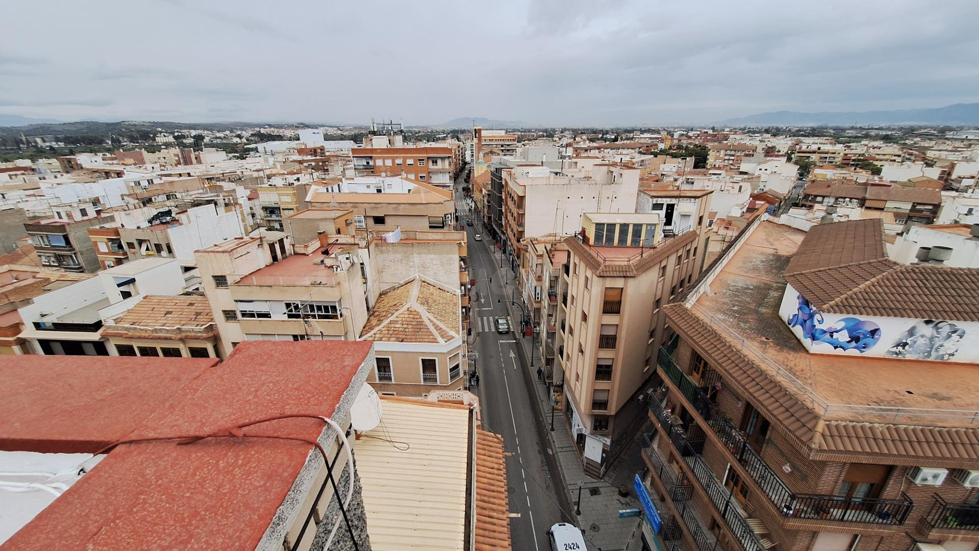 Ático de 2 dormitorios con terraza de 30 m2 en Alcantarilla - foto 5