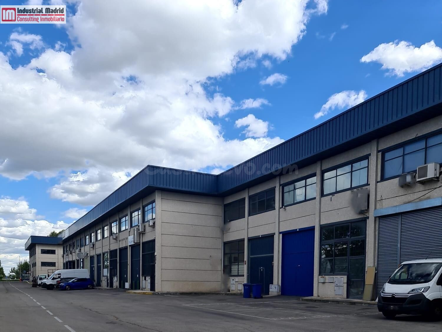 NAVE A LA VENTA EN UNO DE LOS POLÍGONOS MÁS MODERNOS DE FUENLABRADA