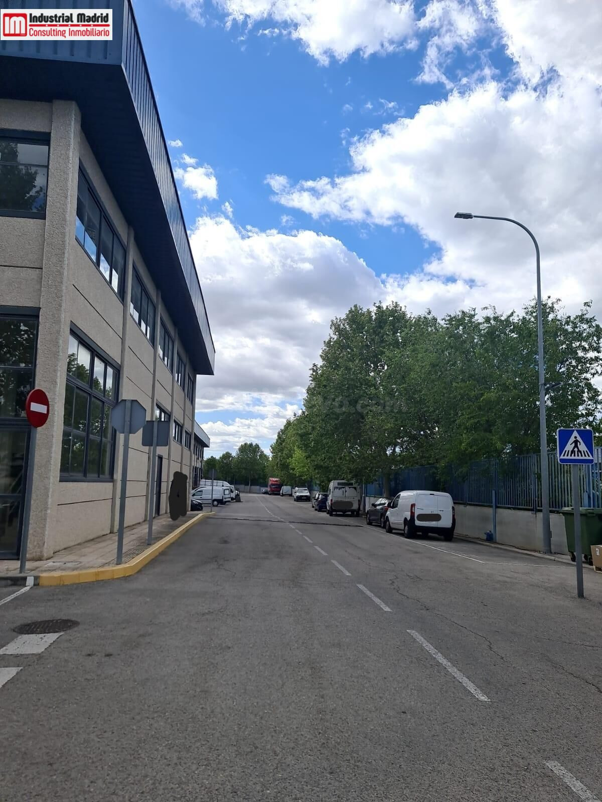 NAVE A LA VENTA EN UNO DE LOS POLÍGONOS MÁS MODERNOS DE FUEN - foto 5