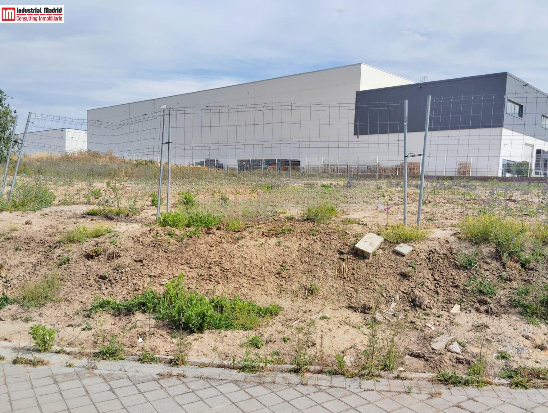 Terreno Industrial en Venta - Polígono de Vicálvaro - foto 3