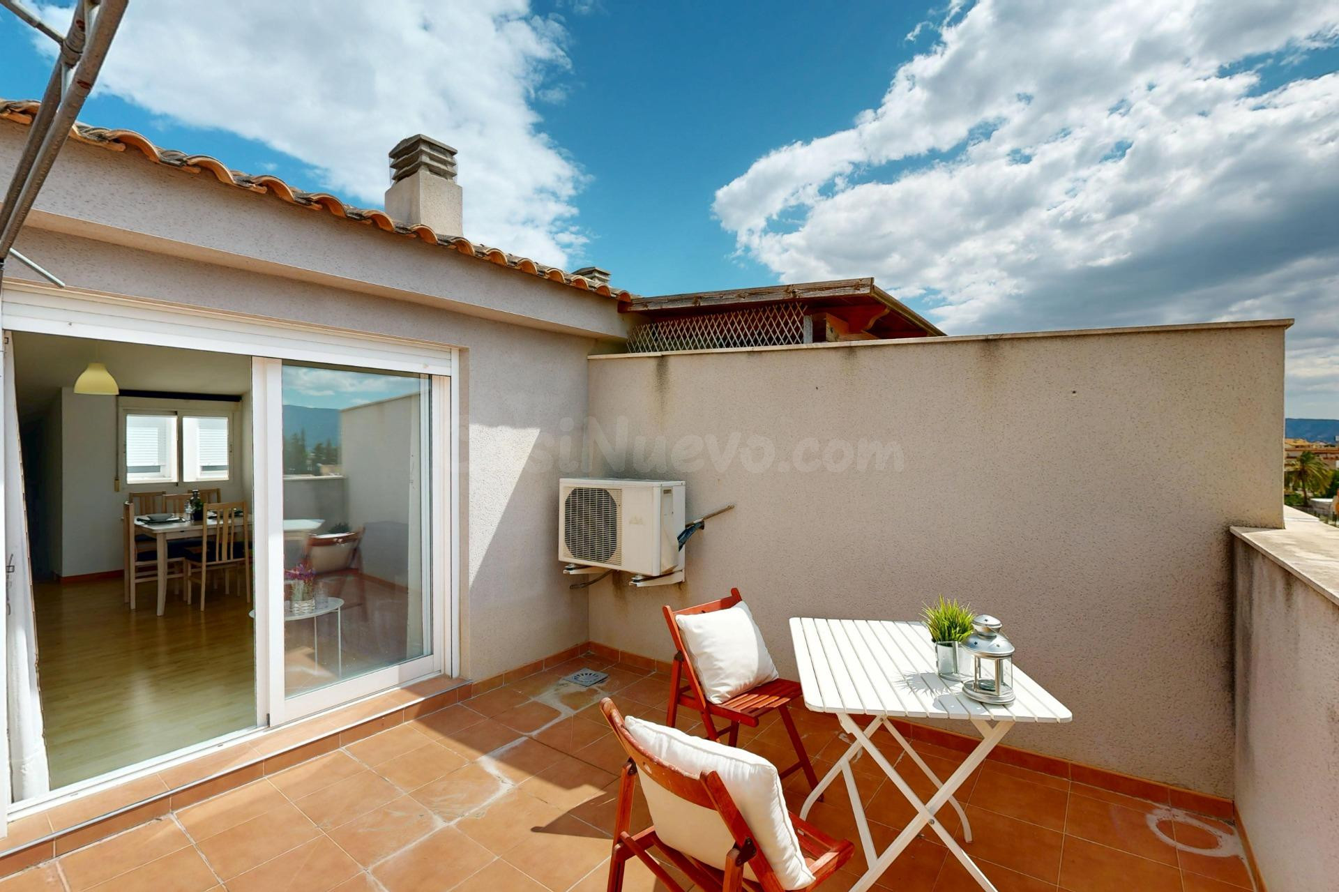 Ático dúplex con terraza y vistas a la montaña en Avenida Ci - foto 4