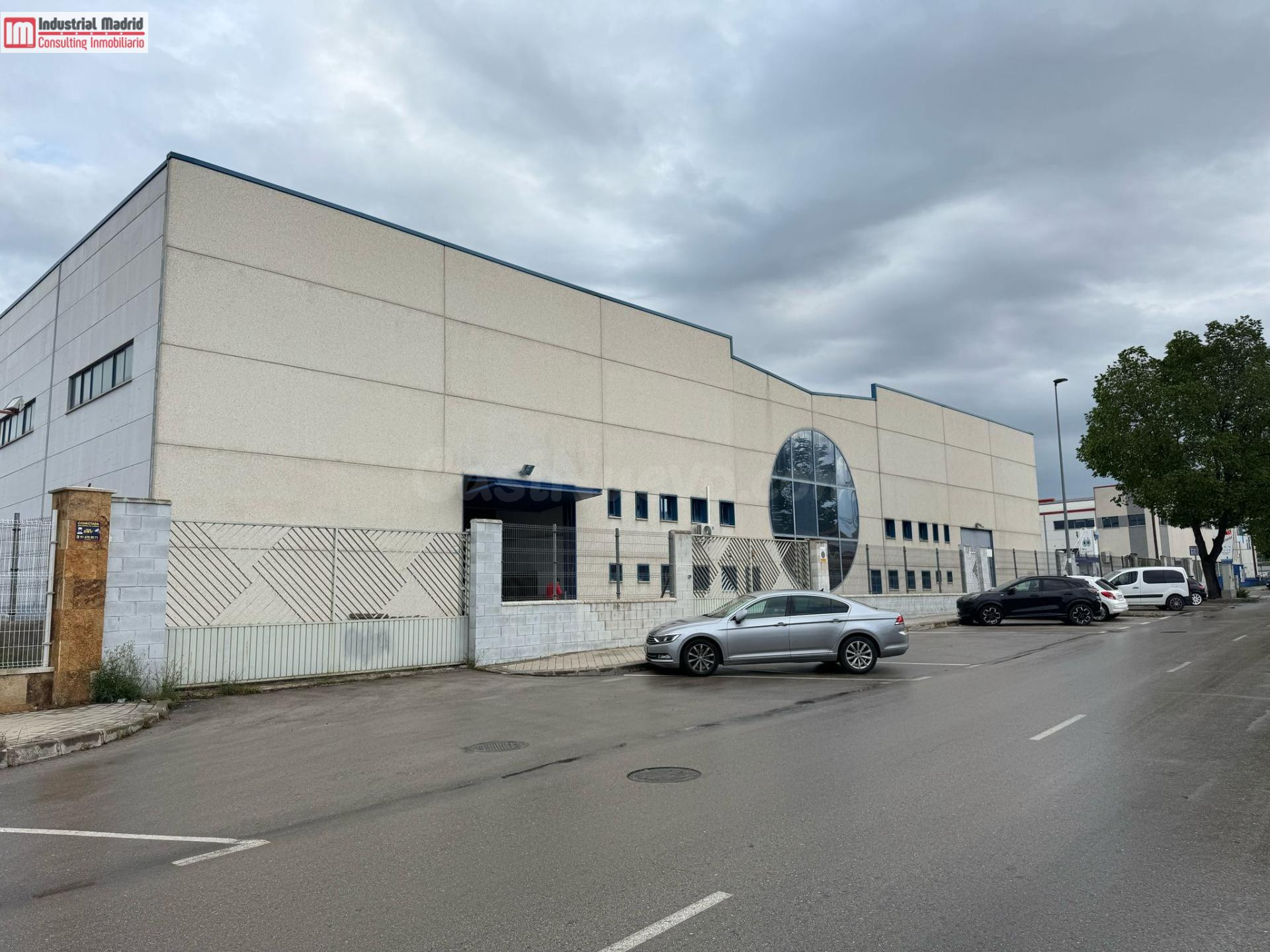 VENTA DE NAVE INDEPENDIENTE EN ARGANDA DEL REY - foto 2