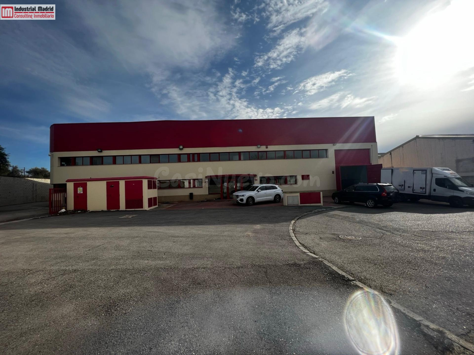 Nave industrial con cámaras frigoríficas en venta/alquiler en Arganda – Lista para operar