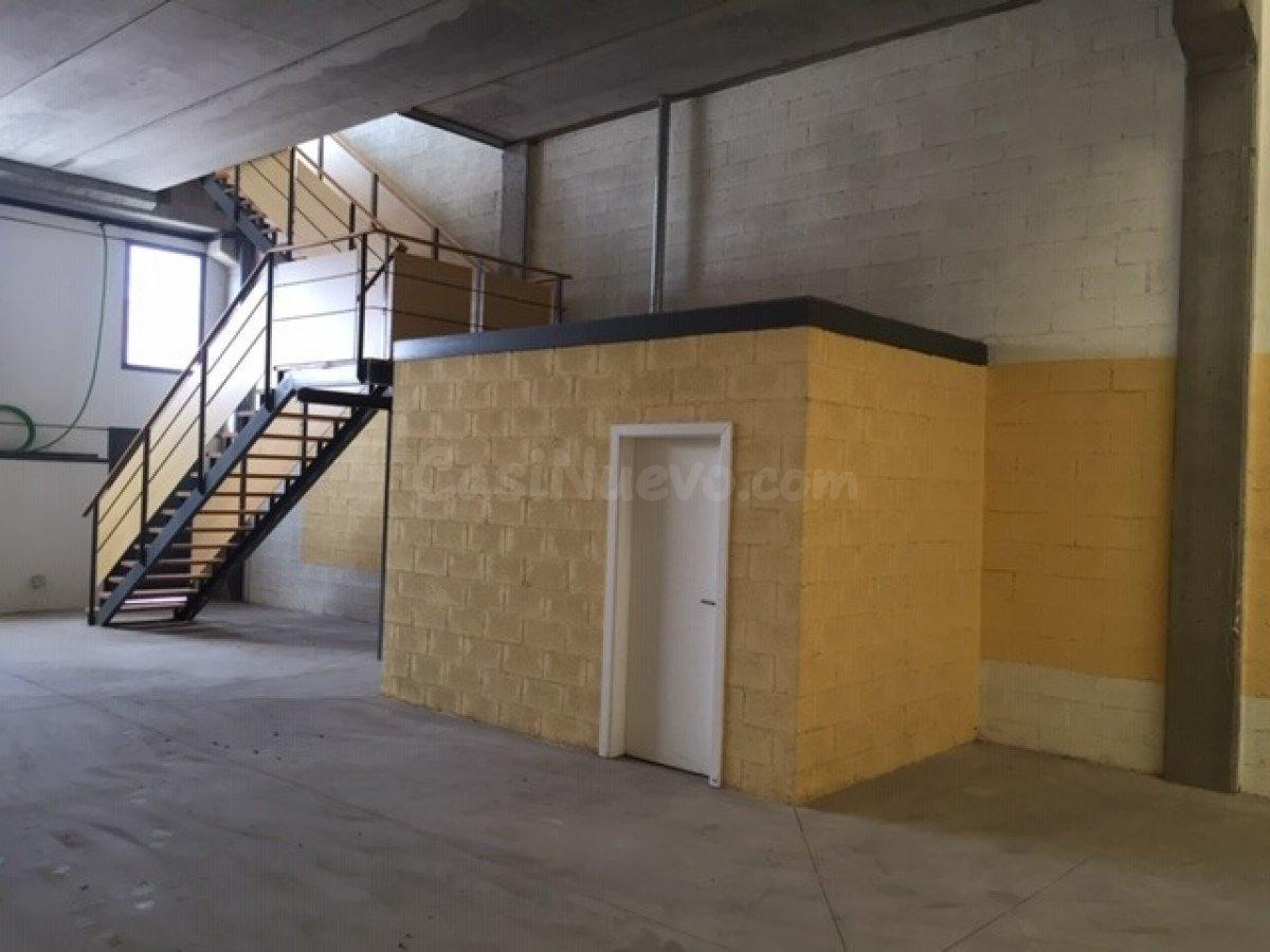 SE VENDE NAVE EN RENTABILIDAD EN ARGANDA DEL REY