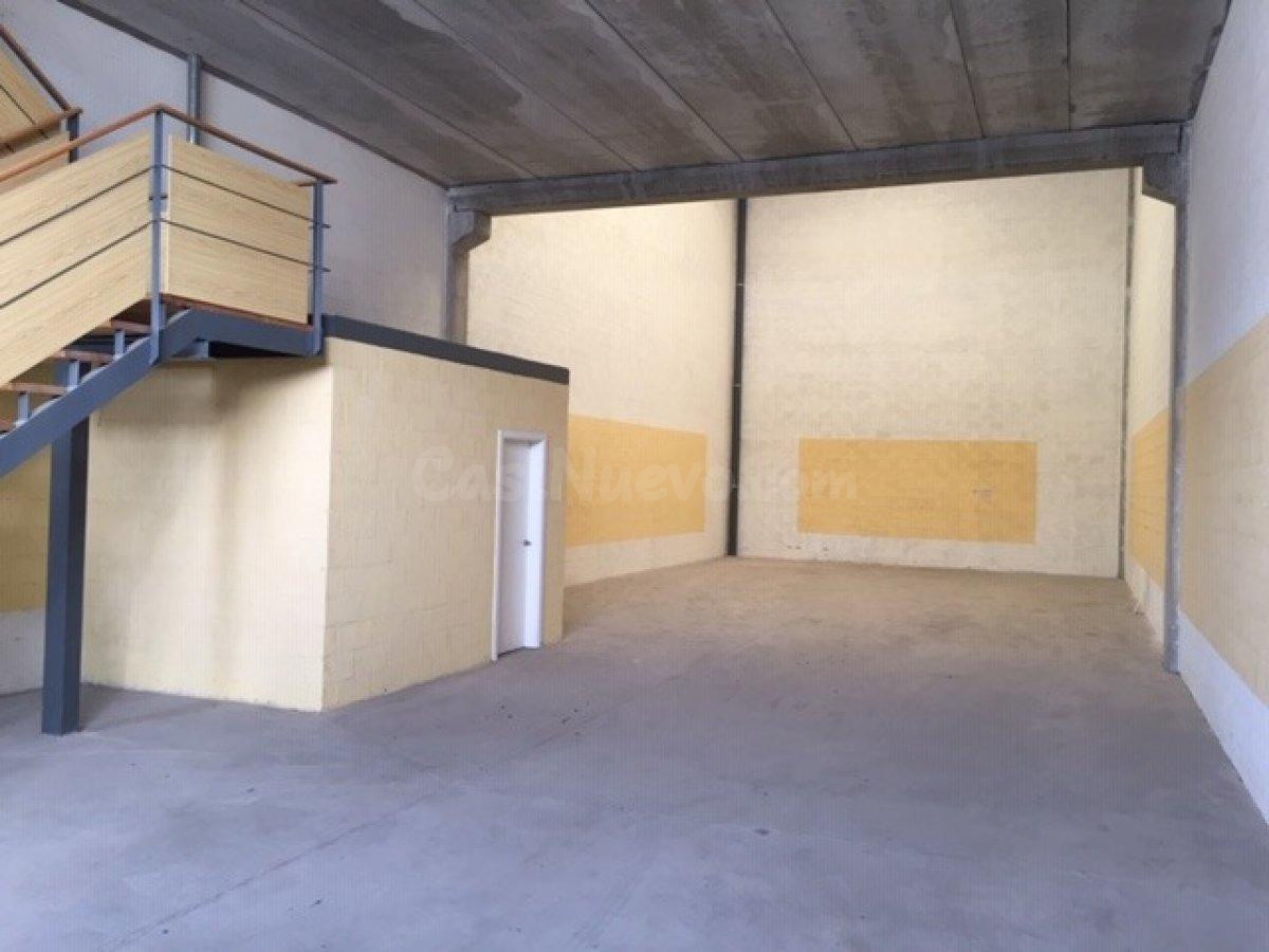 SE VENDE NAVE EN RENTABILIDAD EN ARGANDA DEL REY - foto 2
