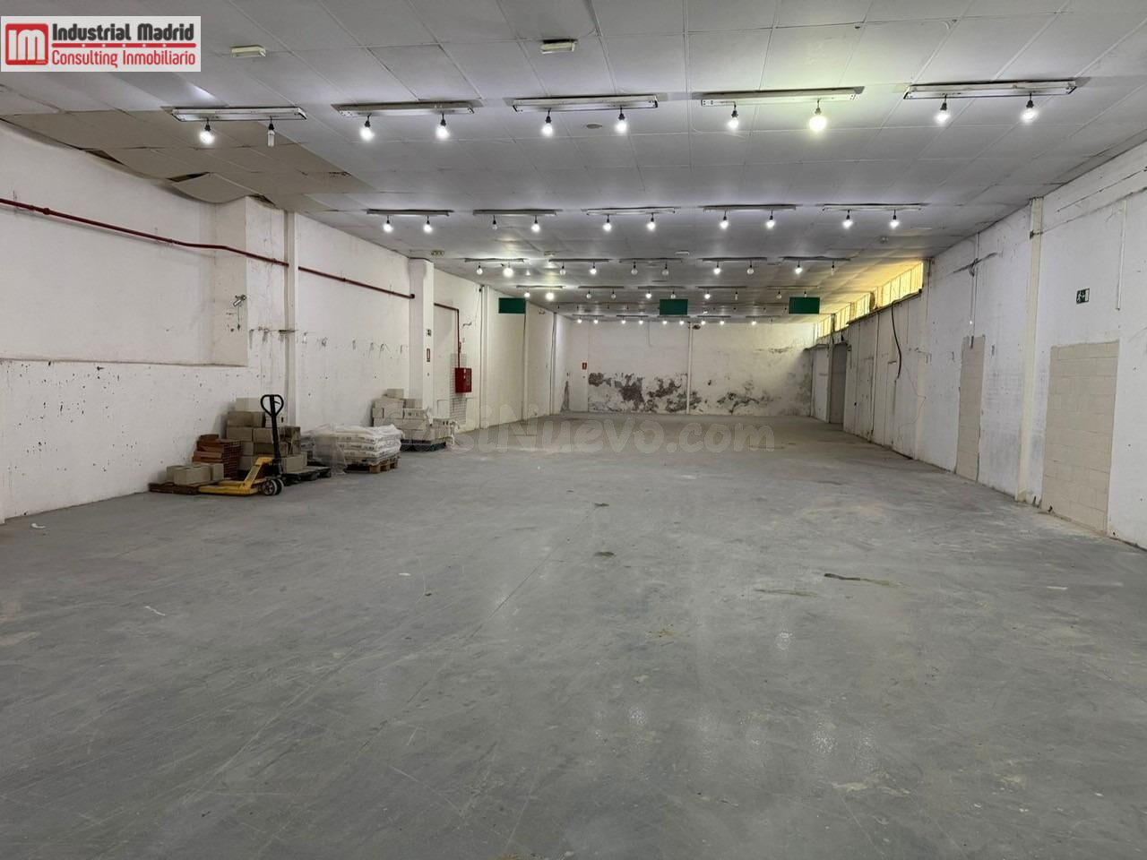 Gran local comercial a solo unos pasos del Metro de Arganda. - foto 4