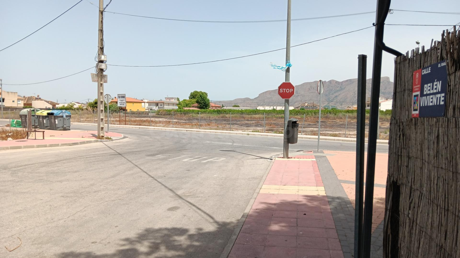Parcela de 11.300 m2 con suelo urbano para construir una viv - foto 4