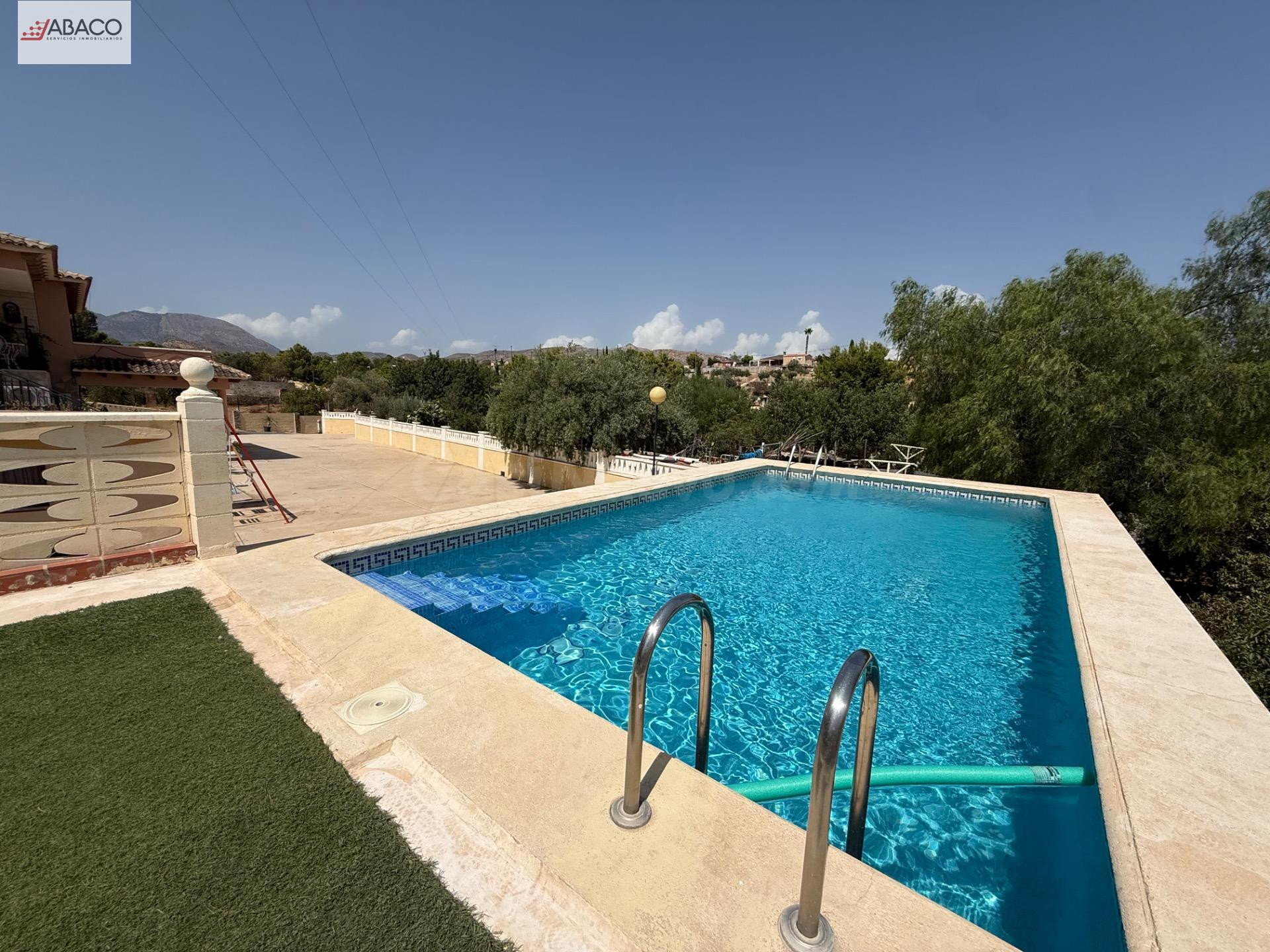 Chalet en El Moralet, Alicante - foto 2