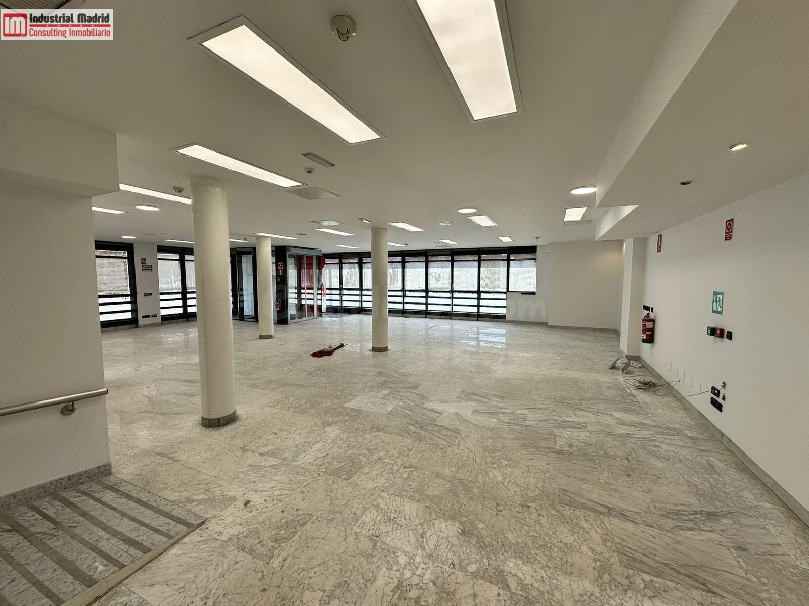Magnífico Local en Alquiler en la Mejor Zona de Coslada - foto 5