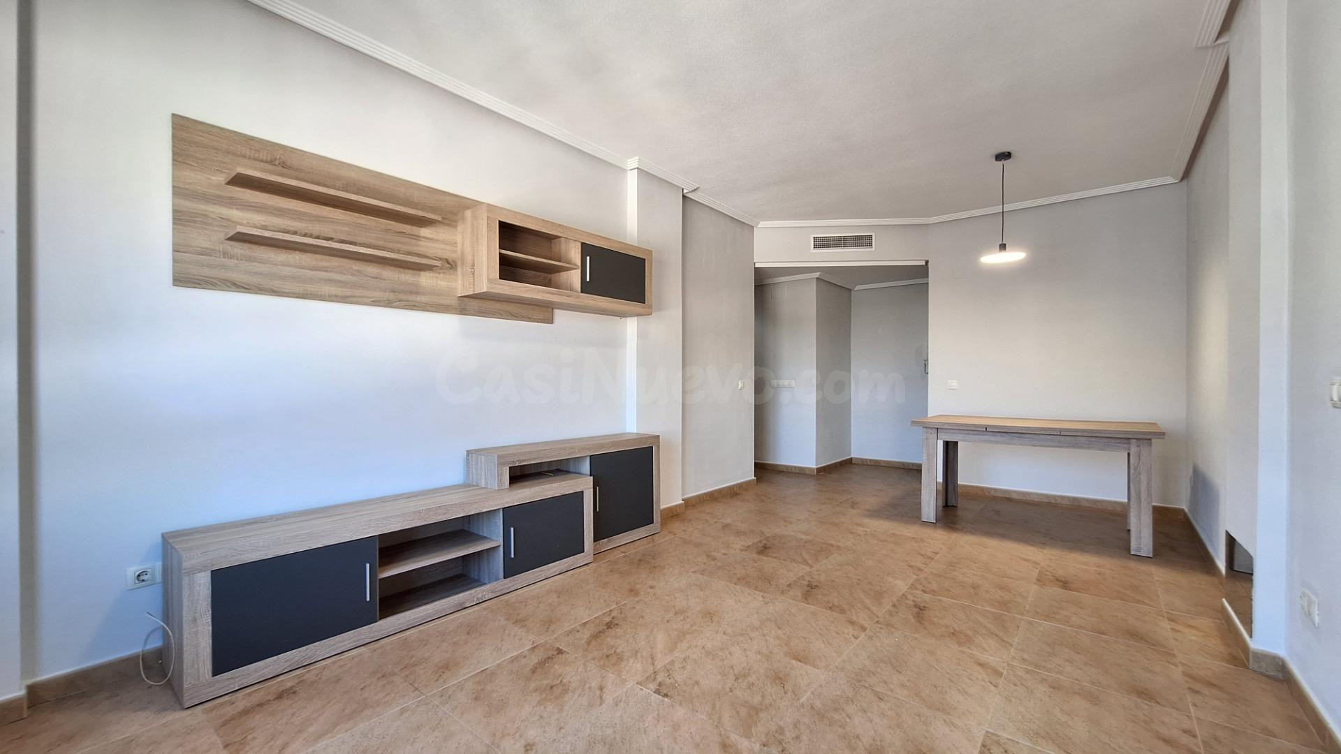 Piso SIN AMUEBLAR de 3 dormitorios y 2 baños con Piscina Com - foto 4