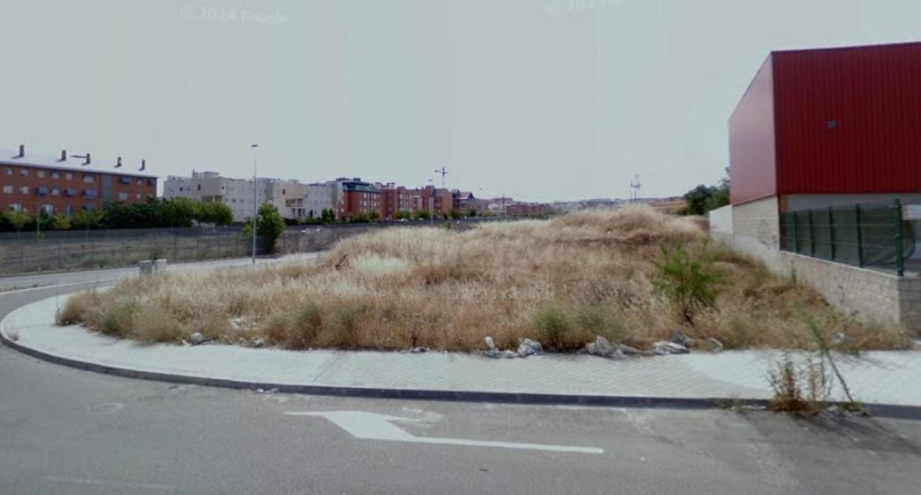 PARCELA INDUSTRIAL EN VENTA - ARGANDA DEL REY - foto 2