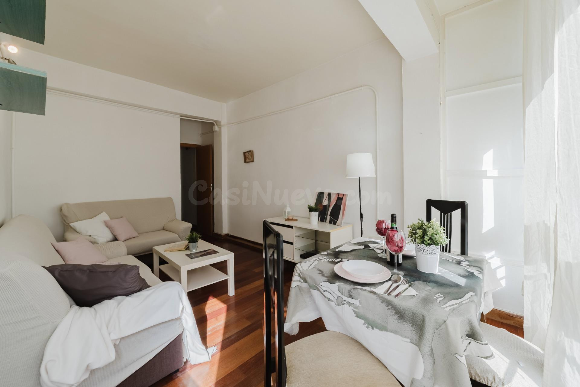Apartamento de 2 dormitorios junto al Morales Meseguer - foto 3