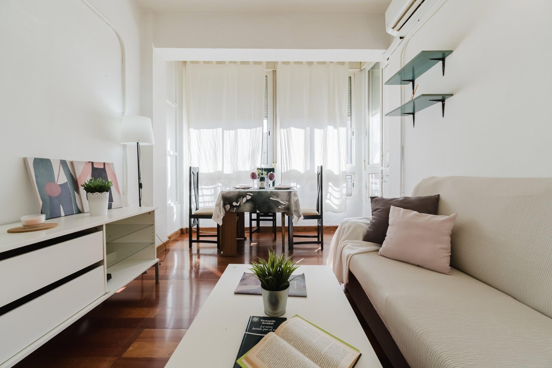 Apartamento de 2 dormitorios junto al Morales Meseguer - foto 5