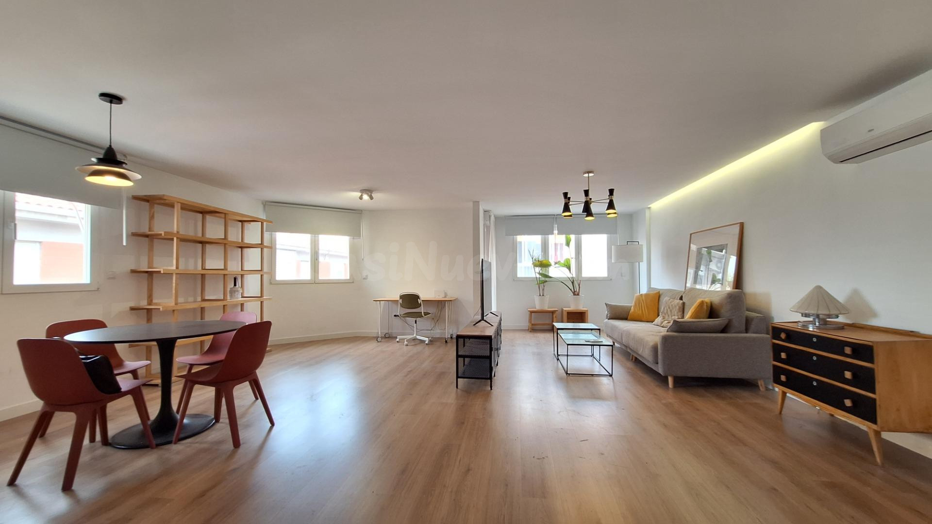 Apartamento de 75 m2 de 1 dormitorio en Puente Tocinos
