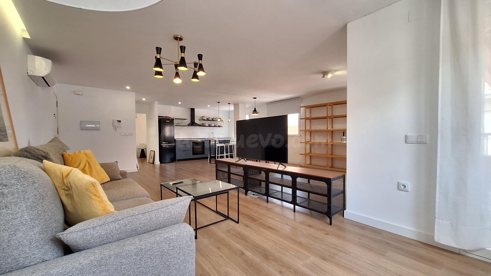 Apartamento de 75 m2 de 1 dormitorio en Puente Tocinos - foto 3