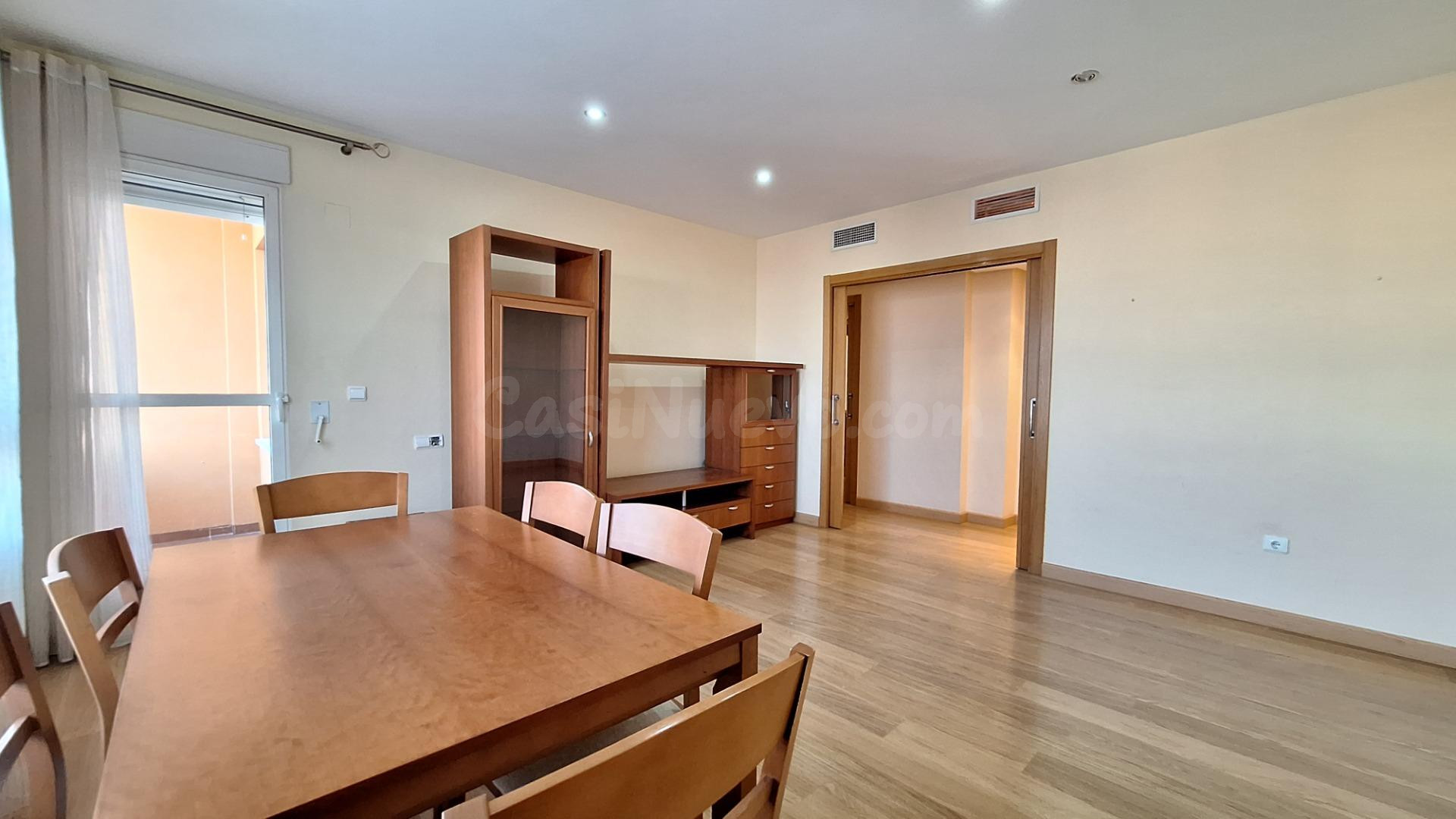 Piso de 3 dormitorios, 2 baños y garaje en El Plamar - foto 4