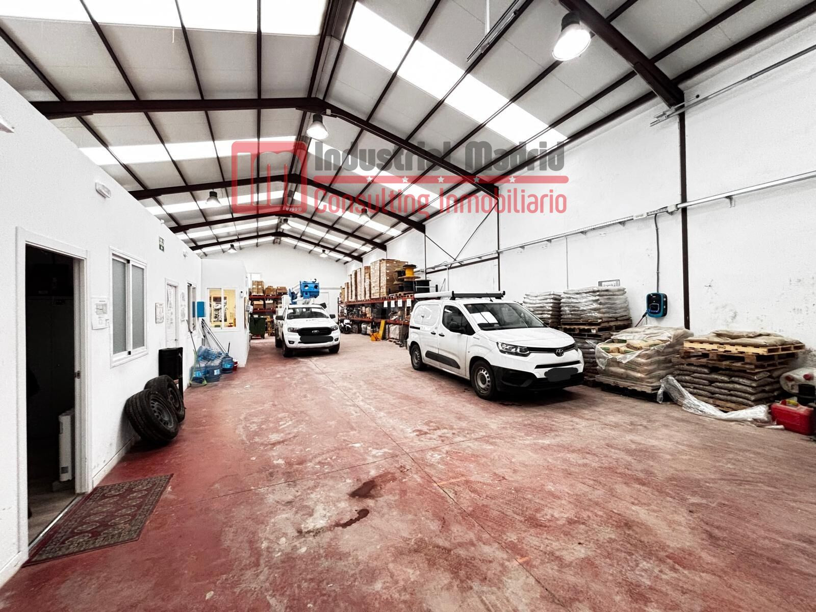 NAVE INDUSTRIAL EN VENTA EN ARGANDA DEL REY