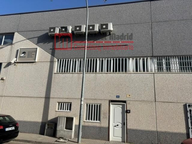 NAVE INDUSTRIAL EN VENTA EN ARGANDA DEL REY - foto 3