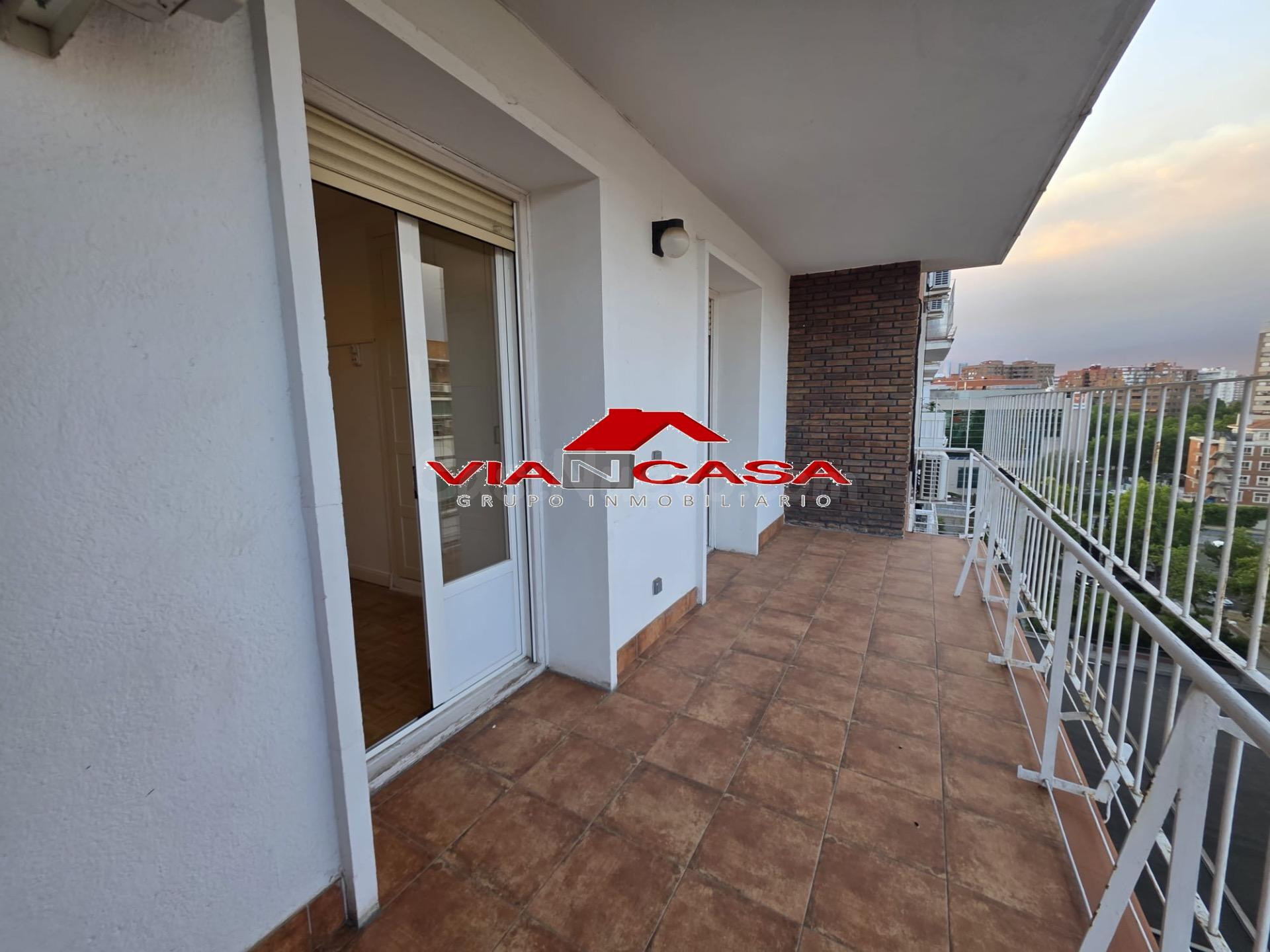 Piso 4 habitaciones 220m² en alquiler - Guindalera - foto 3