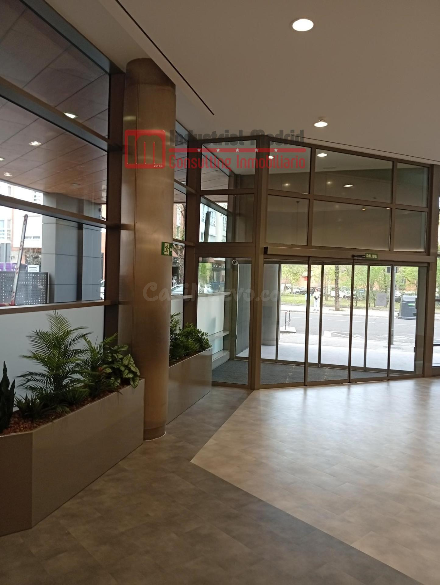 Edificio exclusivo en alquiler en excelente zona de Madrid - foto 4