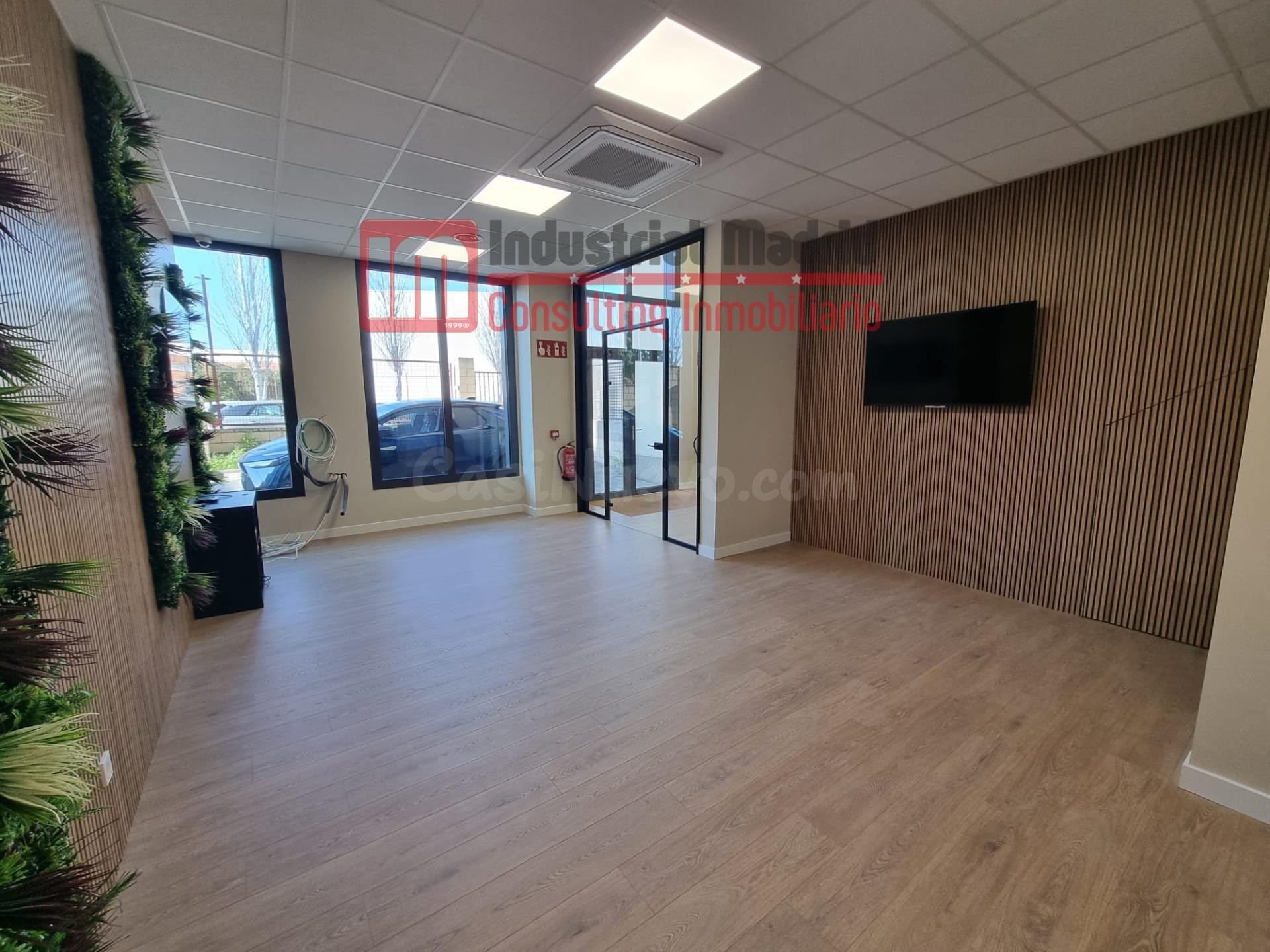 NAVE EN EXCELENTE ZONA DE TORREJÓN DE ARDOZ - foto 3