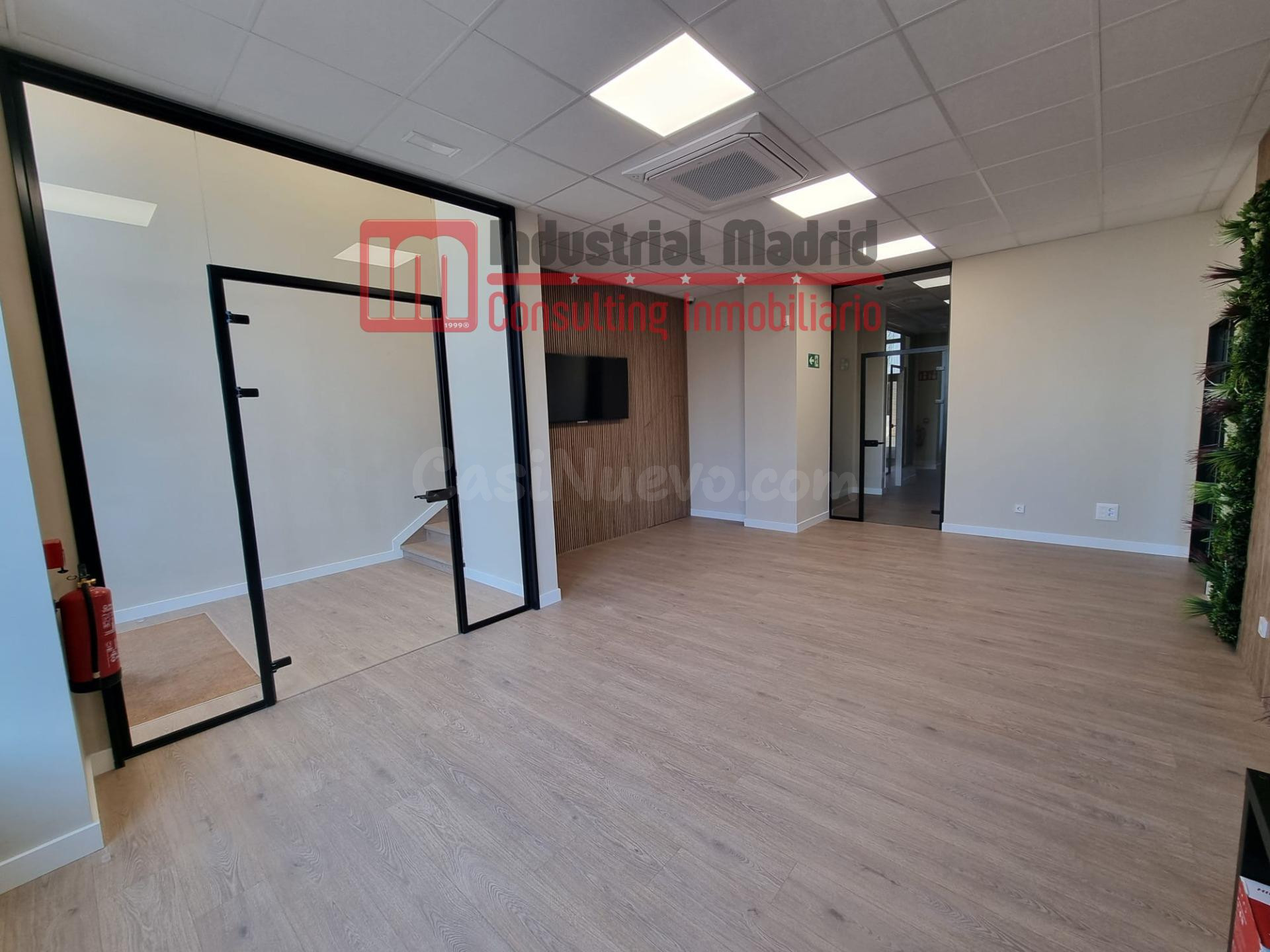 NAVE EN EXCELENTE ZONA DE TORREJÓN DE ARDOZ - foto 4