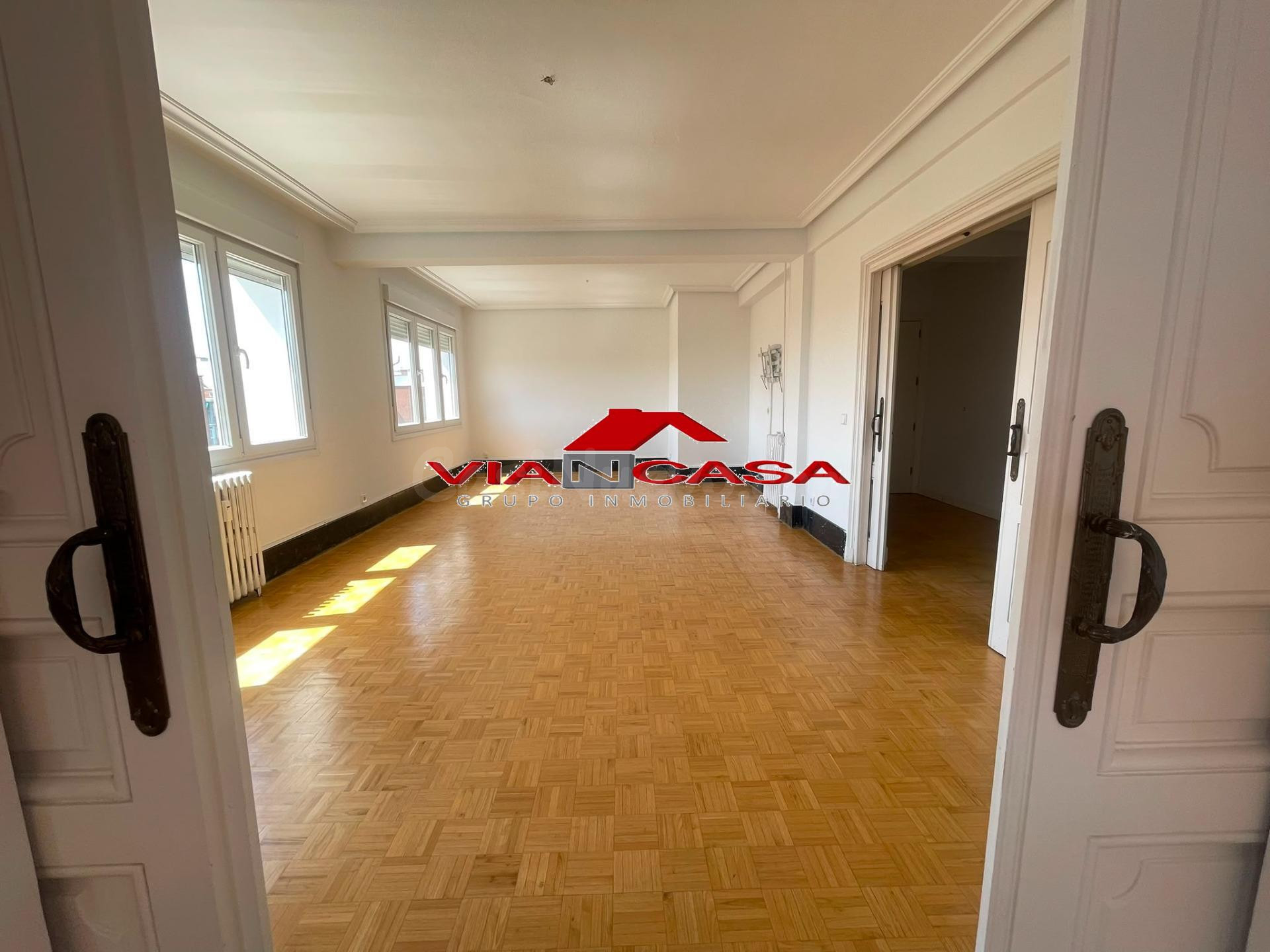 Piso en alquiler en - foto 2