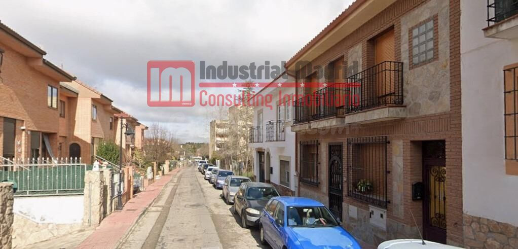 SUELO URBANO EN VENTA EN LOECHES CON PROYECTO PARA 13 VIVIENDAS Y LICENCIA EN TRAMITACIÓN - foto 2