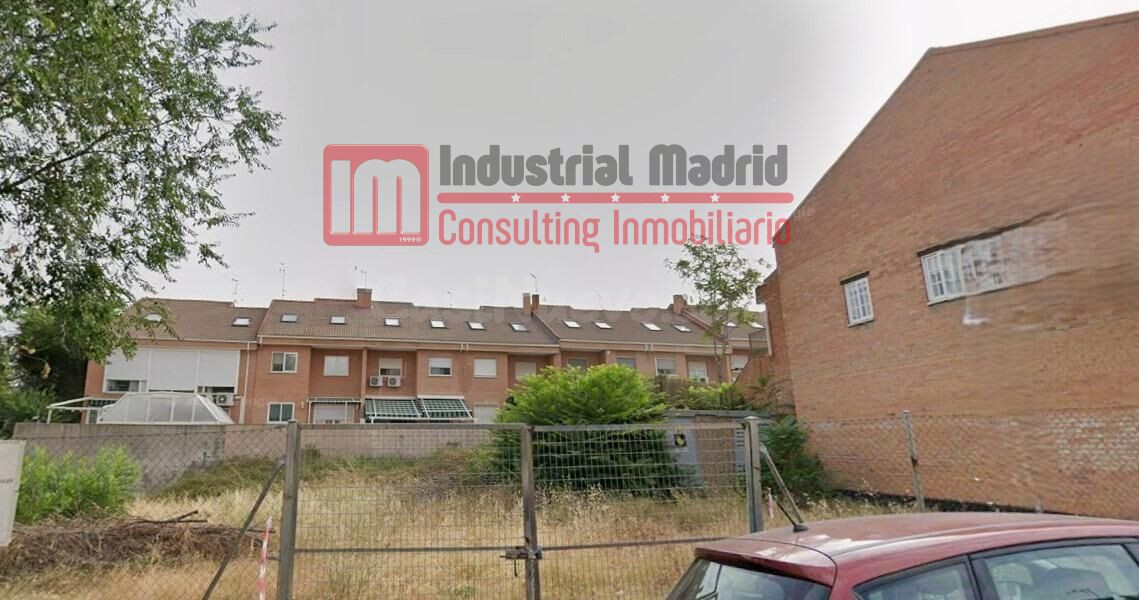 SUELO URBANO EN VENTA EN LOECHES CON PROYECTO PARA 13 VIVIENDAS Y LICENCIA EN TRAMITACIÓN - foto 3