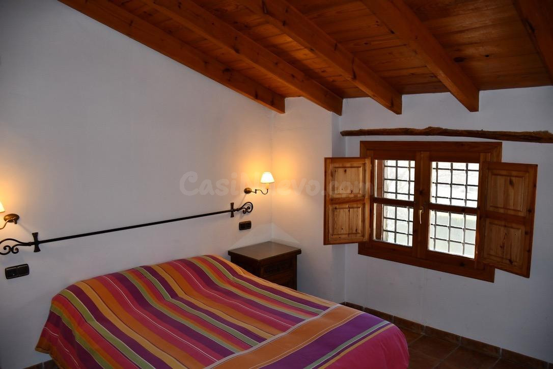 Exclusiva finca rural con licencia turística y producción de nogales - foto 4