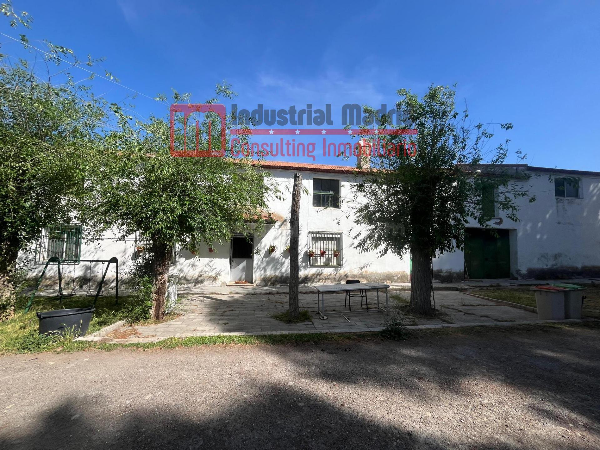 FINCA RÚSTICA GANADERA EN ARGANDA DEL REY - foto 4