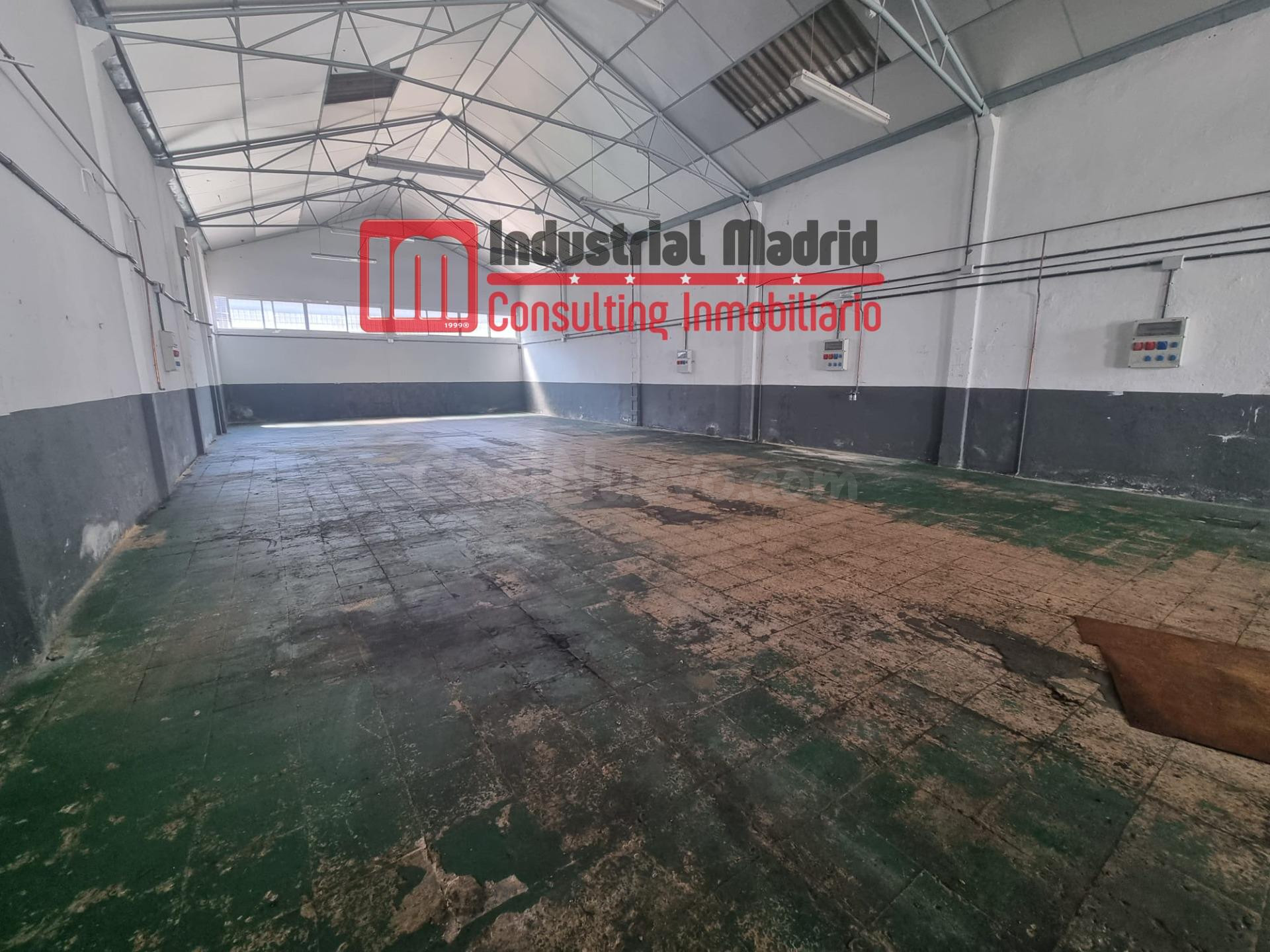 Nave industrial en alquiler de 300 m2 en el Polígono Finanzauto – Arganda del Rey - foto 2