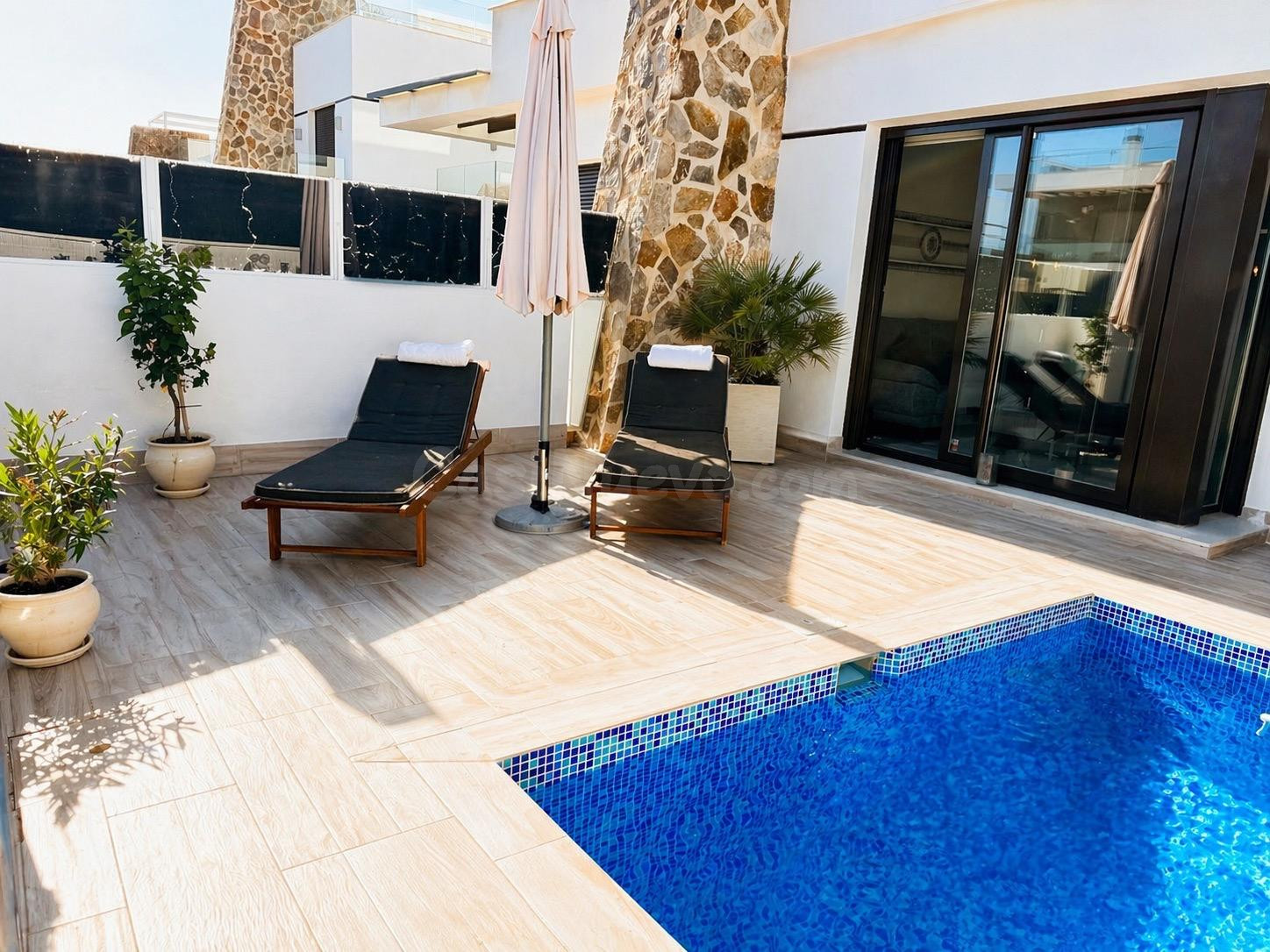 Adosado contemporáneo  PAU-26 con piscina privada y solárium - foto 3