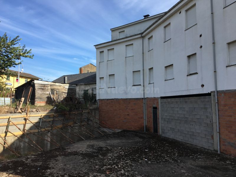 Edificio 1000m² en venta - SAN MIGUEL DE LAS DUEÑAS - foto 3