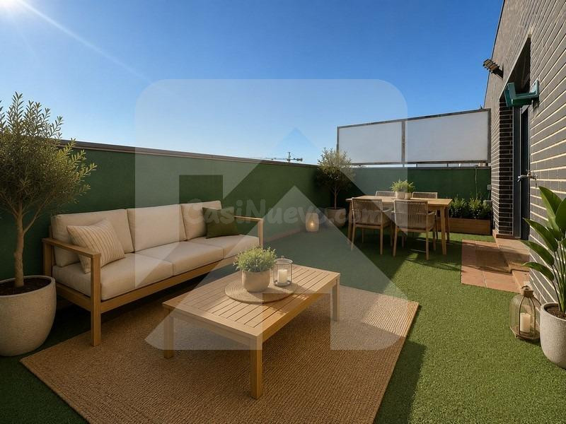 VENTA DE ATICO DUPLEX  EN URBANIZACION CON PISCINA - foto 2