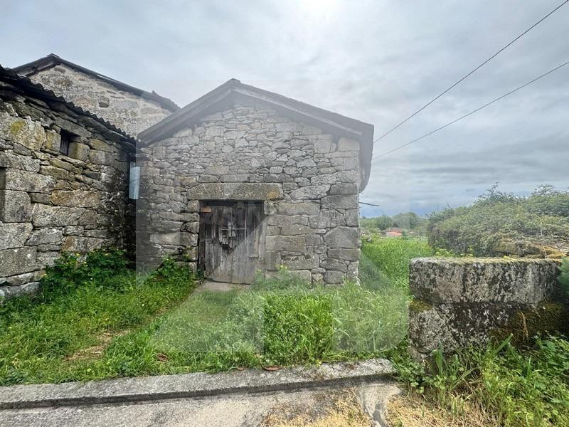 Casa de piedra con encanto junto al Camino de la Plata, muy próxima a San Cristovo de Cea. - foto 4